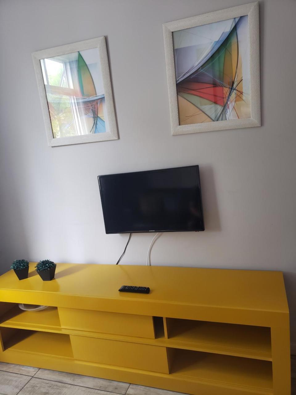 Praia Do Forte Cabo Frio Apartment Екстер'єр фото